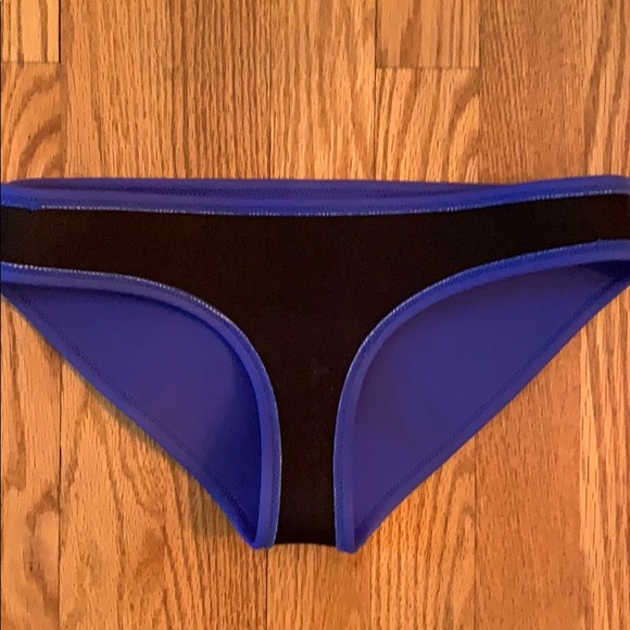 TRIANGL Neoprene Swim Bottom - Picture 5 of 5